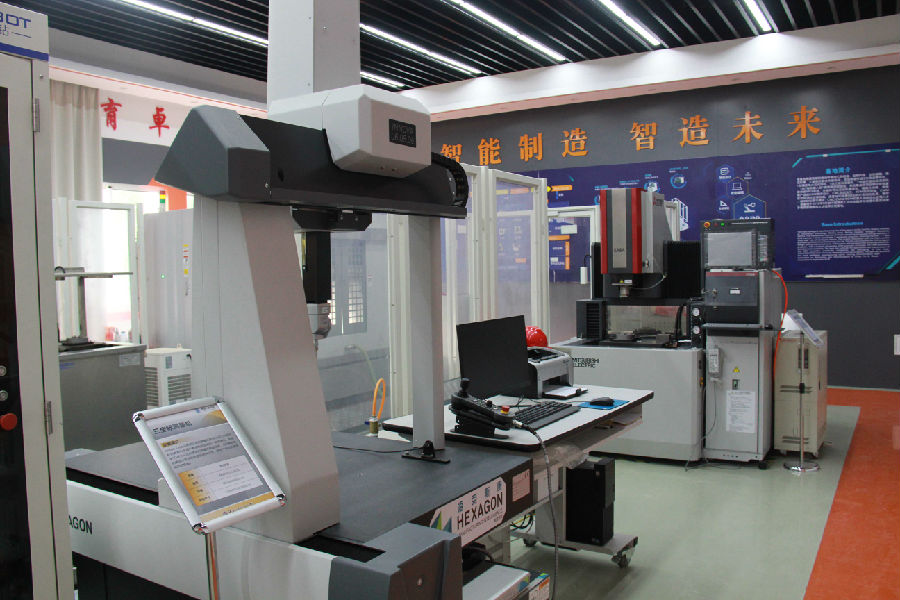 模具智能技術(shù)實訓室22.jpg